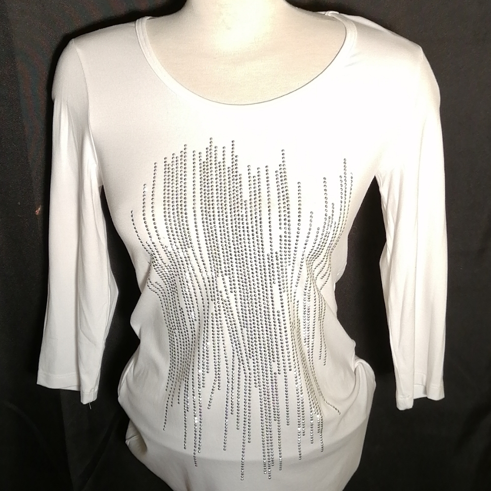 NWOT, Softworks Ladies White Top size small